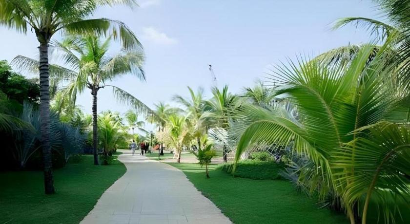 Hoa Binh - Rach Gia Resort Buitenkant foto