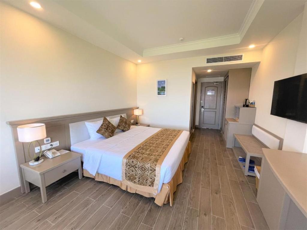 Hoa Binh - Rach Gia Resort Buitenkant foto