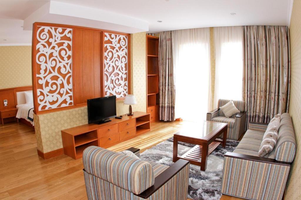 Hoa Binh - Rach Gia Resort Buitenkant foto
